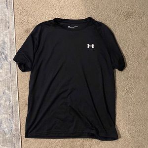 Under armour large T-shirt